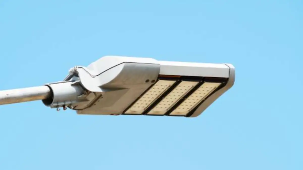 Die cast LED street light housings
